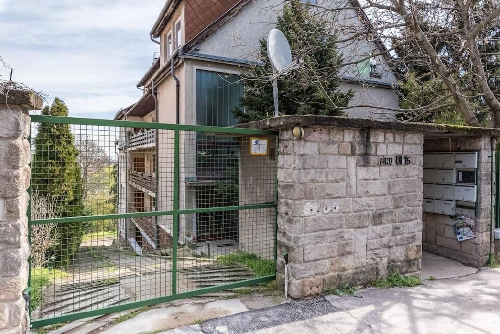 Szabi Buda New Terrace Budapesta Exterior foto